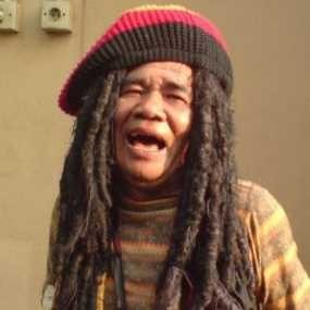 mbah surip (2)